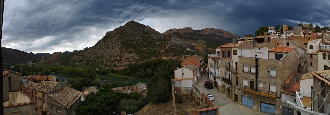 Alquiler En Importante Zona De Escalada !! Διαμέρισμα Camarasa Εξωτερικό φωτογραφία